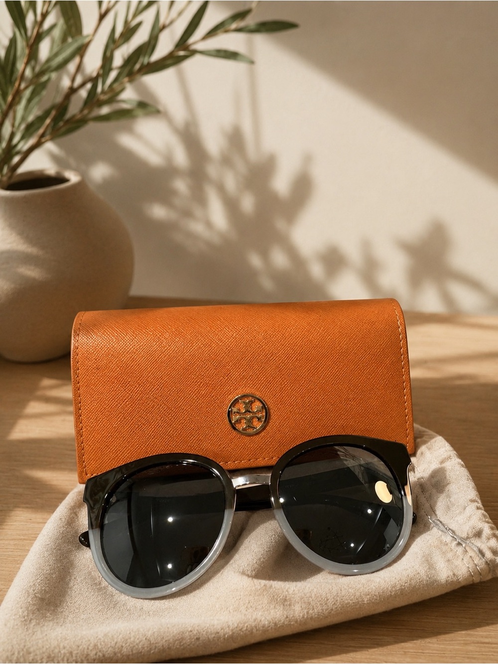 Tory Burch Orange Sunglasses Case with Black and Silver Frame Sunglasses